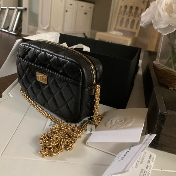 Chanel Reissue Small Crossbody or Shoulder Bag Aged Calfskin Gold Hardware NEW! - Picture 2 of 10